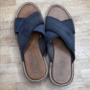 ROAM Women's Elegant Black Sandals